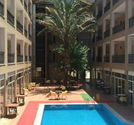 Botanik Park 3*
