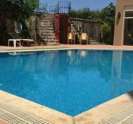 Botanik Park קמר